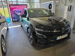 Svart Ny 2024 Renault Mégane Techno Halvkombi | 497 800 kr