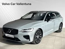 Grå Begagnad 2024 Volvo V60 Plus Kombi | 494 000 kr (Marknadspris)