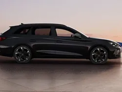 Mörkgrå (magnetic tech metallic) Ny 2025 Cupra Leon Kombi | 423 200 kr (Dyr)