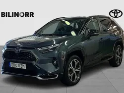 Grå Begagnad 2023 Toyota RAV4 Hybrid Premium SUV | 509 900 kr (Lite dyr)