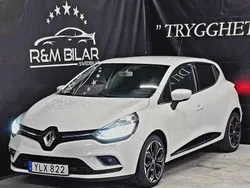 Vit Begagnad 2018 Renault Clio IV Halvkombi | 94 800 kr (Marknadspris)