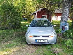 Silver Begagnad 2004 Ford Ka Halvkombi | 10 000 kr