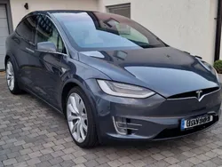 Grå Begagnad 2016 Tesla Model X SUV | 419 900 kr