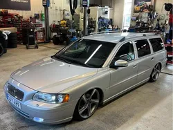 Grå Begagnad 2008 Volvo V70 Standard Kombi | 49 990 kr (Lite dyr)