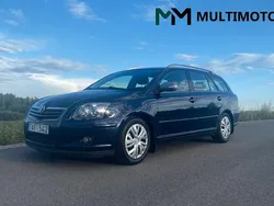 Mörkblå (blå) Begagnad 2007 Toyota Avensis Kombi | 34 900 kr (Dyr)