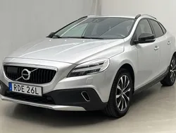Silver Begagnad 2019 Volvo V40 CC Pro Kombi | 199 900 kr (Bra pris)