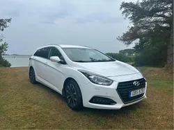 Vit Begagnad 2016 Hyundai i40 Kombi | 99 000 kr (Marknadspris)