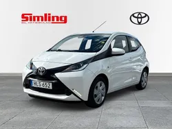 Vit Begagnad 2018 Toyota Aygo X-play Halvkombi | 99 900 kr (Lite dyr)