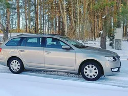 Brun Begagnad 2014 Skoda Octavia Ambition Kombi | 99 000 kr (Marknadspris)