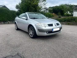 Grå Begagnad 2005 Renault Mégane Cabriolet Cab | 32 999 kr (Marknadspris)