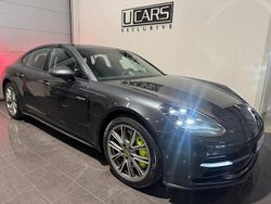 Grå Begagnad 2018 Porsche Panamera 4 Sedan | 559 900 kr