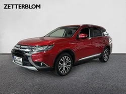 Rödmetallic Begagnad 2017 Mitsubishi Outlander Comfort Edition SUV | 169 000 kr (Marknadspris)