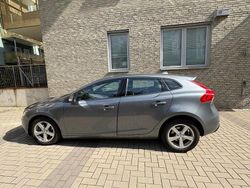 Begagnad 2017 Volvo V40 Halvkombi | 165 000 kr (Marknadspris)