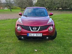 Röd Begagnad 2010 Nissan Juke SUV | 58 000 kr (Marknadspris)