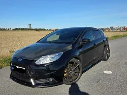 Svart Begagnad 2013 Ford Focus ST Halvkombi | 165 000 kr
