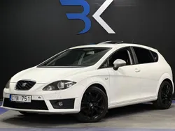 Vit Begagnad 2010 Seat Leon FR Halvkombi | 119 900 kr
