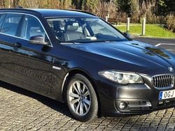 Grå Begagnad 2017 BMW 520 Kombi | 184 900 kr (Superpris)