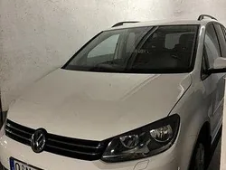 Vit Begagnad 2013 VW Touran Minibuss | 95 000 kr (Bra pris)