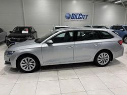 Silver Ny 2025 Skoda Octavia Selection Kombi | 323 000 kr (Superpris)