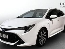 Vit Begagnad 2021 Toyota Corolla Style Kombi | 234 900 kr (Marknadspris)