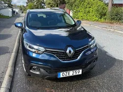 Blå Begagnad 2016 Renault Kadjar LIMITED SUV | 119 000 kr (Marknadspris)