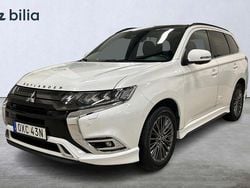Vit Begagnad 2019 Mitsubishi Outlander P-HEV SUV | 268 500 kr (Marknadspris)