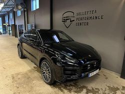 Svart Begagnad 2022 Porsche Cayenne Sport SUV | 899 900 kr