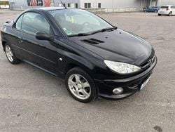 Svart Begagnad 2006 Peugeot 206 CC Cab | 24 000 kr (Bra pris)