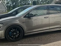 Grå Begagnad 2016 VW Golf VII R Halvkombi | 259 000 kr (Lite dyr)