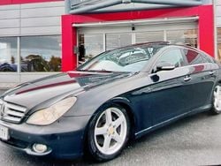 Svart Begagnad 2006 Mercedes CLS320 Sportkupé | 59 000 kr