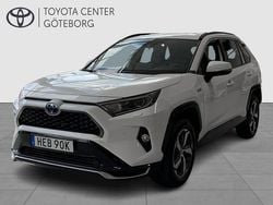 Vit Begagnad 2021 Toyota RAV4 Hybrid SUV | 379 900 kr (Marknadspris)