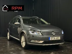 Mörkgrå (grå) Begagnad 2015 VW Passat Alltrack Kombi | 119 000 kr (Marknadspris)