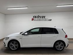 Vit Begagnad 2017 VW Golf VII R-line Halvkombi | 204 900 kr (Dyr)