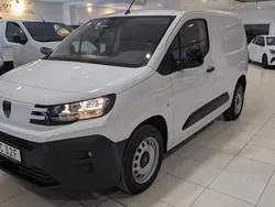 Vit Ny 2024 Peugeot Partner Minibuss | 314 900 kr (Marknadspris)