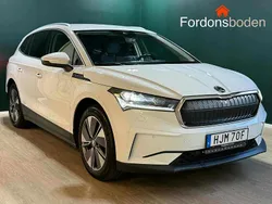 Vit Begagnad 2022 Skoda Enyaq iV SUV | 344 800 kr (Marknadspris)