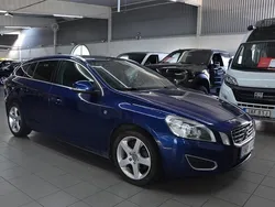 Blå Begagnad 2011 Volvo V60 Ocean Race Kombi | 124 900 kr (Marknadspris)
