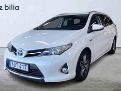 Vit Begagnad 2015 Toyota Auris Touring Sports Kombi | 154 000 kr (Marknadspris)