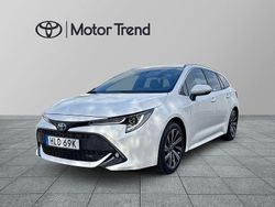 Vit Begagnad 2022 Toyota Corolla Style Kombi | 269 000 kr (Marknadspris)