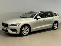 Vit Begagnad 2020 Volvo V60 Momentum Kombi | 259 500 kr (Bra pris)