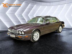 Mörkröd Begagnad 1998 Jaguar XJ Sovereign Sedan | 99 000 kr