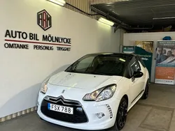 Vit Begagnad 2015 Citroën DS3 PureTech Halvkombi | 79 900 kr