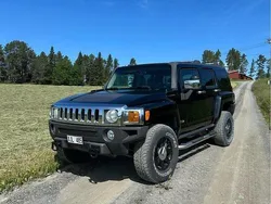 Svart Begagnad 2006 Hummer H3 SUV | 140 000 kr