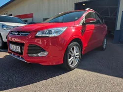 Röd Begagnad 2016 Ford Kuga Titanium X SUV | 125 000 kr (Bra pris)