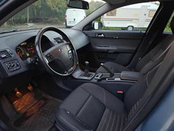 Blå Begagnad 2008 Volvo V50 Kombi | 23 000 kr (Marknadspris)
