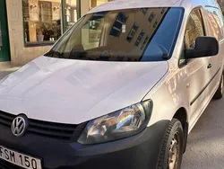 Vit Begagnad 2015 VW Caddy Maxi Minibuss | 94 990 kr (Marknadspris)