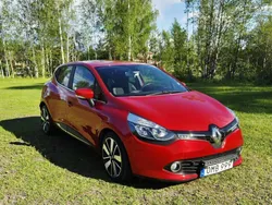 Röd Begagnad 2016 Renault Clio IV Halvkombi | 80 000 kr (Bra pris)