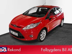 Röd Begagnad 2010 Ford Fiesta Titanium Halvkombi | 58 000 kr (Marknadspris)
