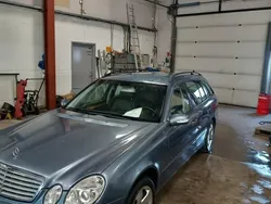 Blå Begagnad 2004 Mercedes E240 Kombi | 39 000 kr (Marknadspris)