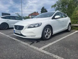 Begagnad 2014 Volvo V40 Momentum Kombi | 89 000 kr