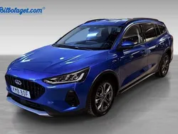 Blå Begagnad 2023 Ford Focus Active Kombi | 239 800 kr (Marknadspris)
